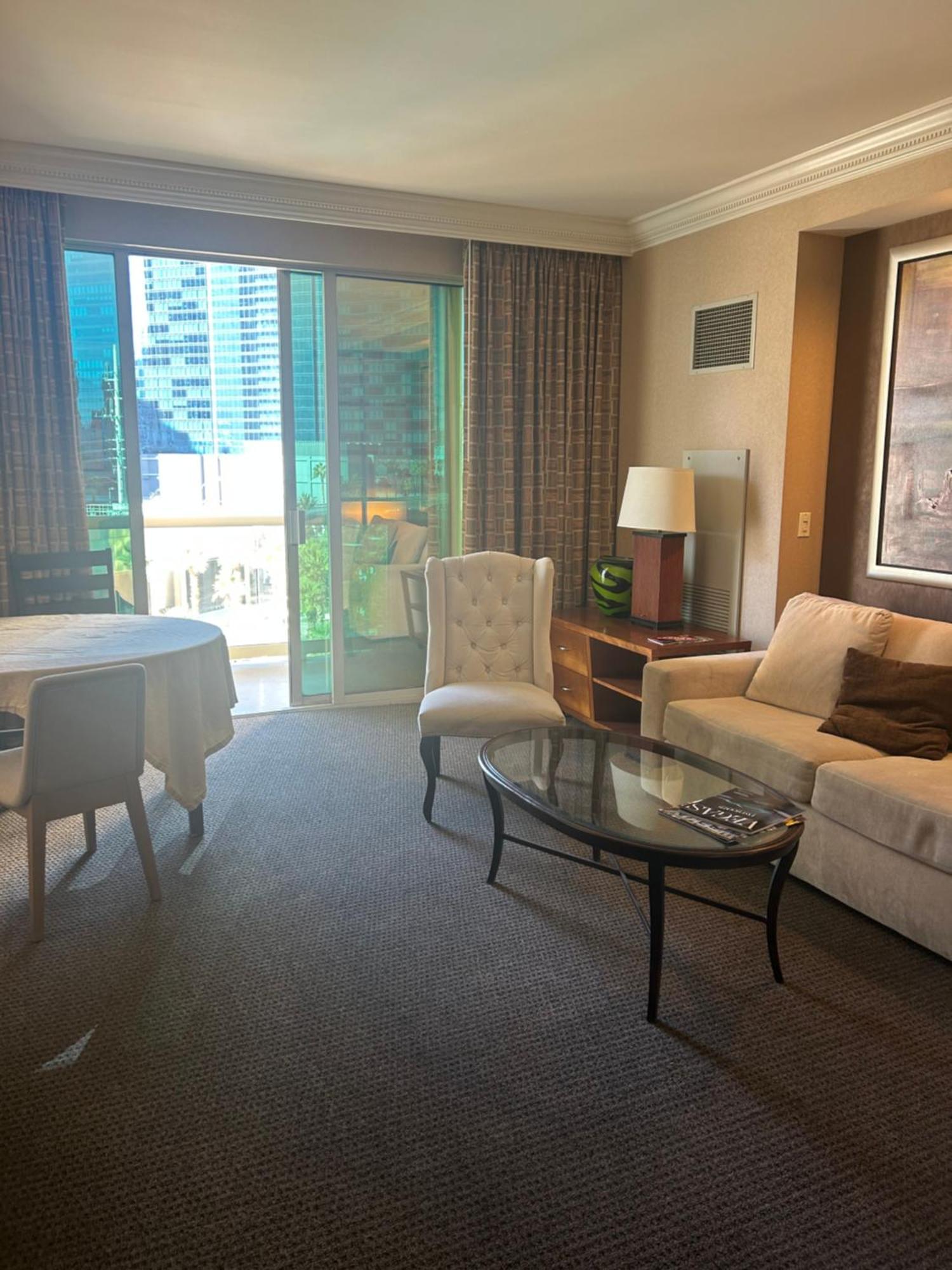 Aparthotel Balcony Unit At The Mgm Grand Signture Las Vegas